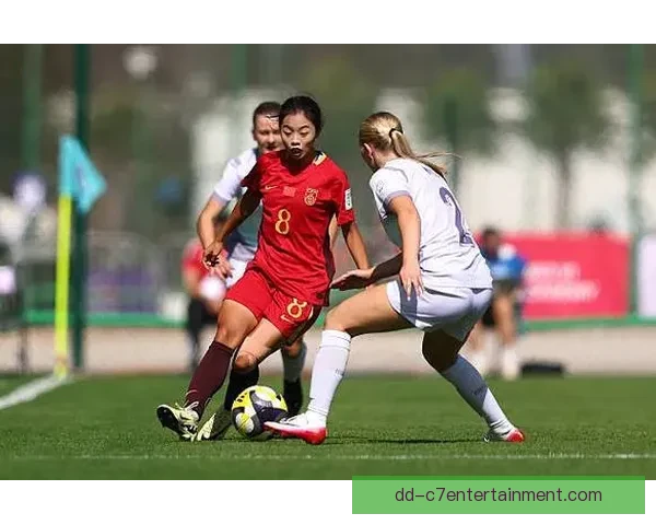 乌斯梅女足世界杯小组赛点球破门首开纪录助力球队领先